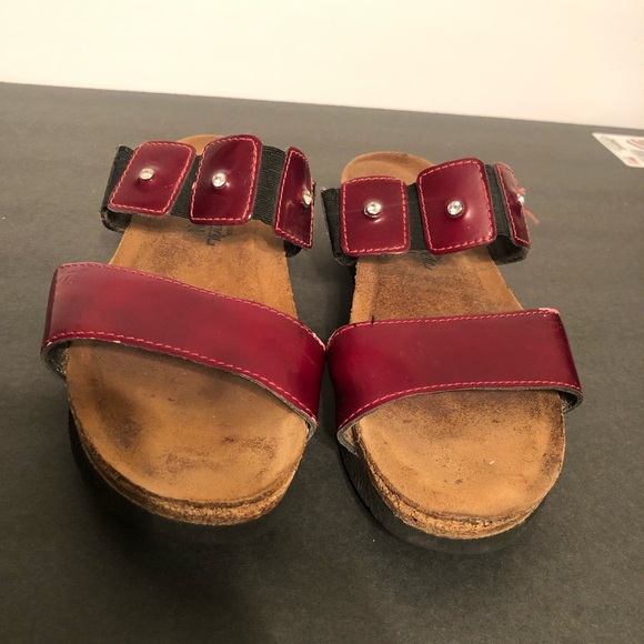 Naot Michele Slide Sandals Patent Burgundy Jewel Comfort Shoes Size EU 37 US 6 - Picture 9 of 9